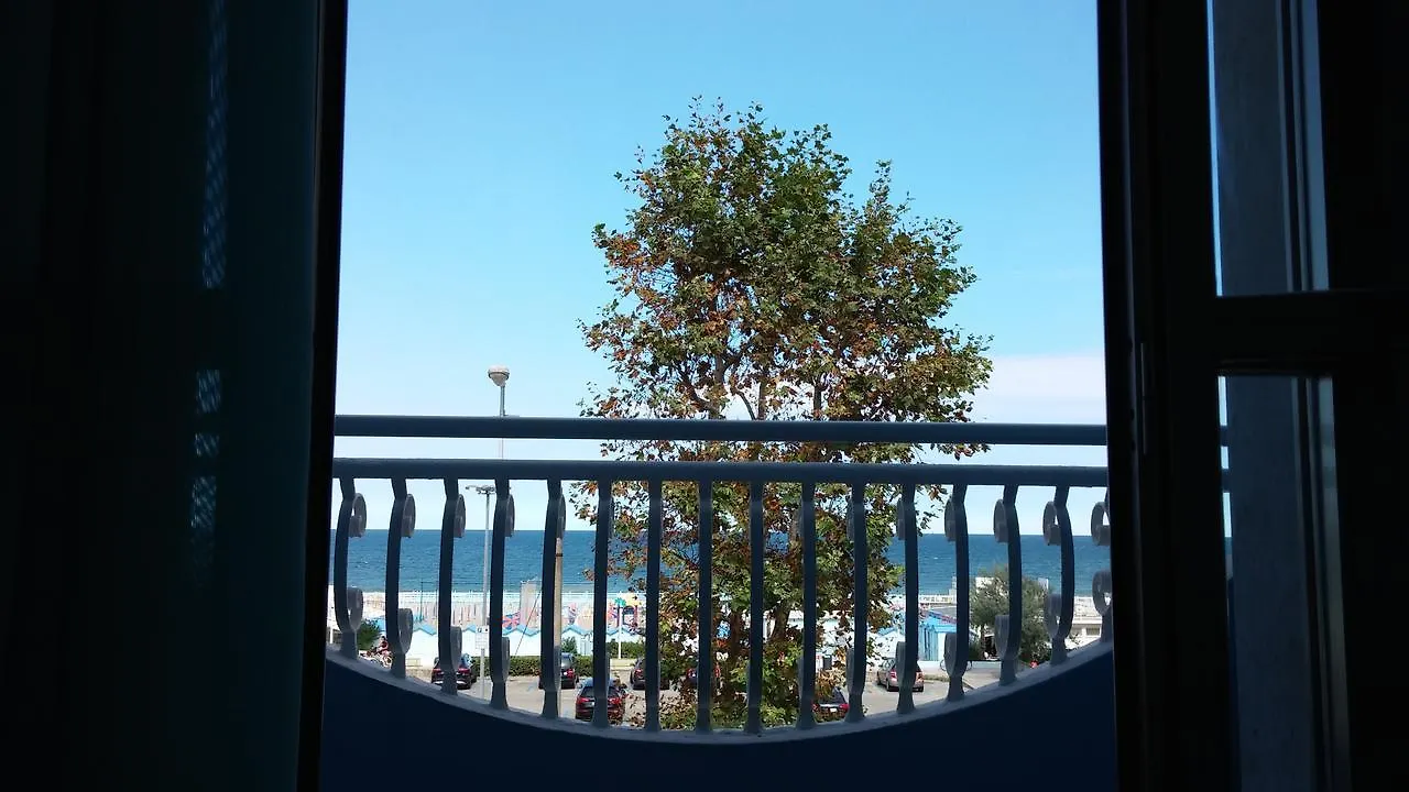 **  Hotel Rosalba Riccione Olaszország